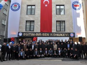 Uçak Başkanlar kurulu toplantısına katıldı