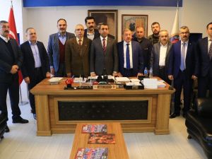 İncirlik’te Türk işçilerin yarısının çıkışı verildi