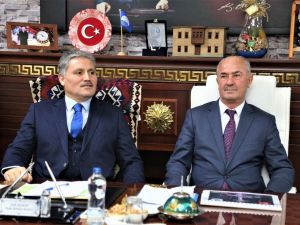 AK Parti Yerel Yönetimler Genel Başkan Yardımcısı Çakır’dan Tuşba Belediyesine ziyaret