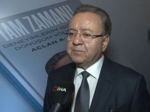 Aclan Acar ‘Tam Zamanı’ adlı kitabını tanıttı