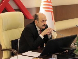 YÖK Başkanı M. A. Yekta Saraç, Artvin Çoruh Üniversitesinin tıbbi ve aromatik bitkiler alanında, Bartın Üniversitesinin akıllı lojistik ve bütünleşik bölge uygulamaları alanında, Hitit Üniversitesinin makine ve imalat teknol