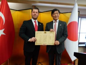 Şerif Tosyalı’ya Japonya’dan büyükelçilik özel ödülü