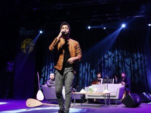 Yusuf Güney ’Arabesk’in Kralları’nı taklit etti