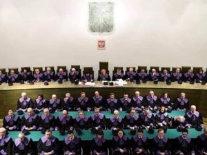 Polonya’da yargıda kaos patlak verdi