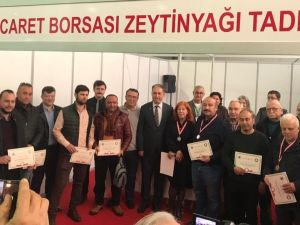 Zeytinyağı kalite yarışması kazananları madalyalarını aldı