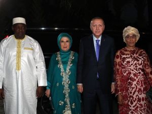 Cumhurbaşkanı Erdoğan resmi devlet yemeğine katıldı