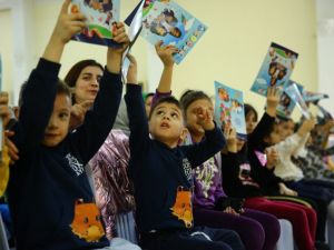 Aydın Büyükşehir Belediyesi’nden çocuklar için karne şenliği