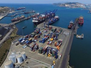 Aliağa, Ege Bölgesi’nin dış ticaret kapısı oldu