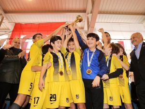 Miniminikler turnuvasında şampiyon Çeliktepespor oldu