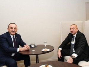 Bakan Çavuşoğlu’na Azerbaycan’dan ’Dostluk’ nişanı