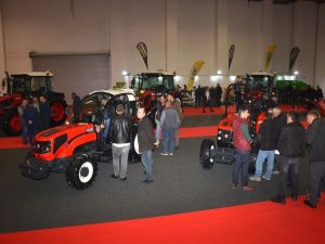 Erkunt Traktör Egeli çiftçilerin ilgisini gördü