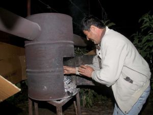 Fethiye’de sera üreticisinin sobalı don nöbeti