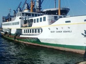 İnternetten satışa çıkarılan yolcu vapuru söküm tesislerine getirildi