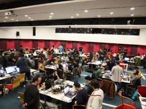 48 saat uyumadılar, 35 oyun geliştirdiler