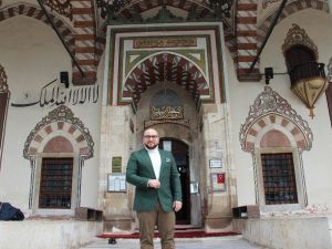 Yeni klibiyle mazlumların sesi oldu