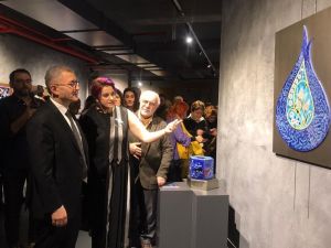 “Renklerin Sırrı” çini sergisi Üsküdar’da sanatseverlere kapılarını açtı