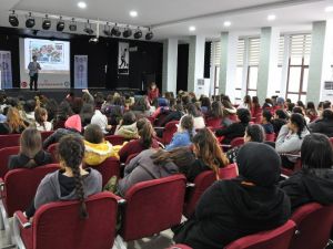 Milas’ta ’Öğretmenlik Kumbara’ etkinlikleri