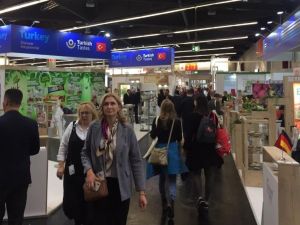 Ege’nin organik ürünleri Almanya’da ilgi odağı oldu