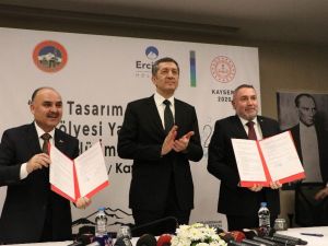 Bakan Selçuk: “Çocuğun sadece belli soruları çözmesini değil, aynı zamanda sorun çözmesini istiyoruz”