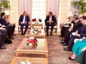 Çavuşoğlu, Pakistanlı mevkidaşı ile Keşmir’i konuştu