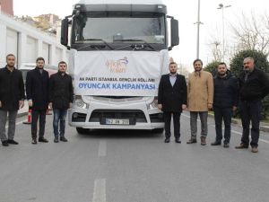 AK Parti’den Elazığ ve Malatya’daki depremzede çocuklara oyuncak yardımı