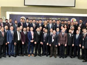 Manisalı genç girişimciler, ’Girişimcilik, mentorluk ve staj iş birliği’ protokol törenine katıldı