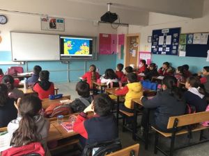 Öğrencilere güvenli internet eğitimi verildi