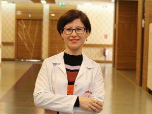 "Migren kadınlarda daha sık görülüyor"