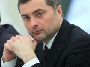 Putin, Ukrayna ve Kafkasya danışmanı Surkov’u görevden aldı