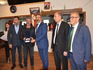 Söke Ticaret Odası’ndan 30 yılını doldurmuş üyelere plaket