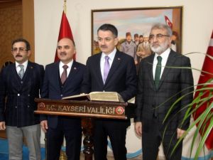 Bakan Pakdemirli’den saman ithal edildiği iddialarına yanıt