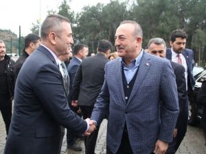Bakan Çavuşoğlu’ndan Alanya’da okul ziyaretleri