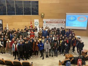Akhisarlı öğrenci ve velilere LGS semineri