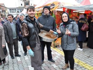 Simav’da Gaziantep’in yöresel ürünleri tanıtıldı