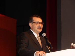 Bakan Dönmez Siyaset Akademisi’nin ilk dersini verdi