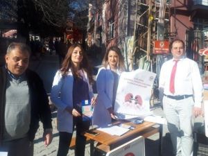 Pazar yerinde sigara standı açtılar