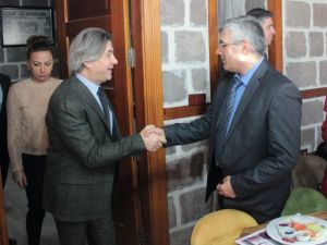 Kültür ve Turizm Bakan Yardımcısı Demircan basın kuruluşlarının temsilcileriyle bir araya geldi
