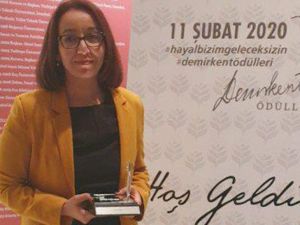 DPÜ’lü Doç. Dr. Gülsüm Polat’a “Demirkent Ödülü”