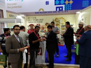 Dubai’de gerçekleştirilen yiyecek fuarına Türkiye’den yoğun katılım