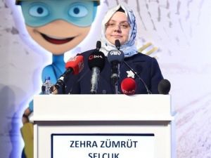 Bakan Selçuk: “9 üniversitede 5 bine yakın öğrencimiz ’Genç İSG’ sempozyumuna katıldı”