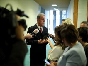 Bakan Akar: "İHA, SİHA’ların, Hava Kuvvetlerimizin faaliyet göstermesi konusunda Rus muhataplarımızla görüşüyoruz”
