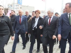 İYİ Parti Genel Başkanı Akşener Burhaniye’yi ziyaret etti