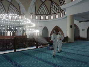 Akyurt’ta salgınlara karşı ilaçlama