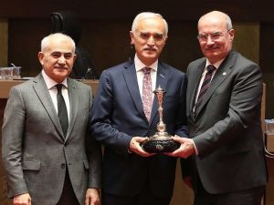 DEKİ Başkanı Olpak: “Türk iş dünyasının yurt dışına açılan penceresiyiz”