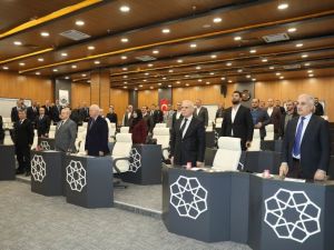 İlkadım Belediye Meclisi’nde İdlib şehitleri unutulmadı