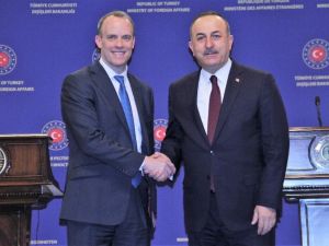 Bakan Çavuşoğu, İngiliz mevkiidaşı Raab ile ortak basın toplantısı düzenledi