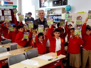 Çocuk kitapları yazarı Ali Ellikci, Çeşmeli çocuklarla buluştu