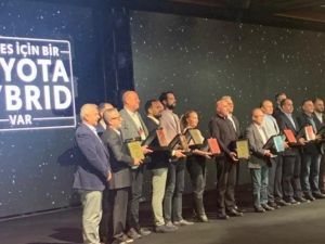 Toyata Plaza Aktoy’a müşteri memnuniyeti ödülü