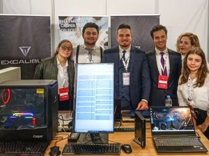 Casper oyun bilgisayarları öğrencilerle buluştu