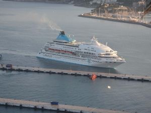 Kuşadası’nda kruvaziyer turizm bereketi